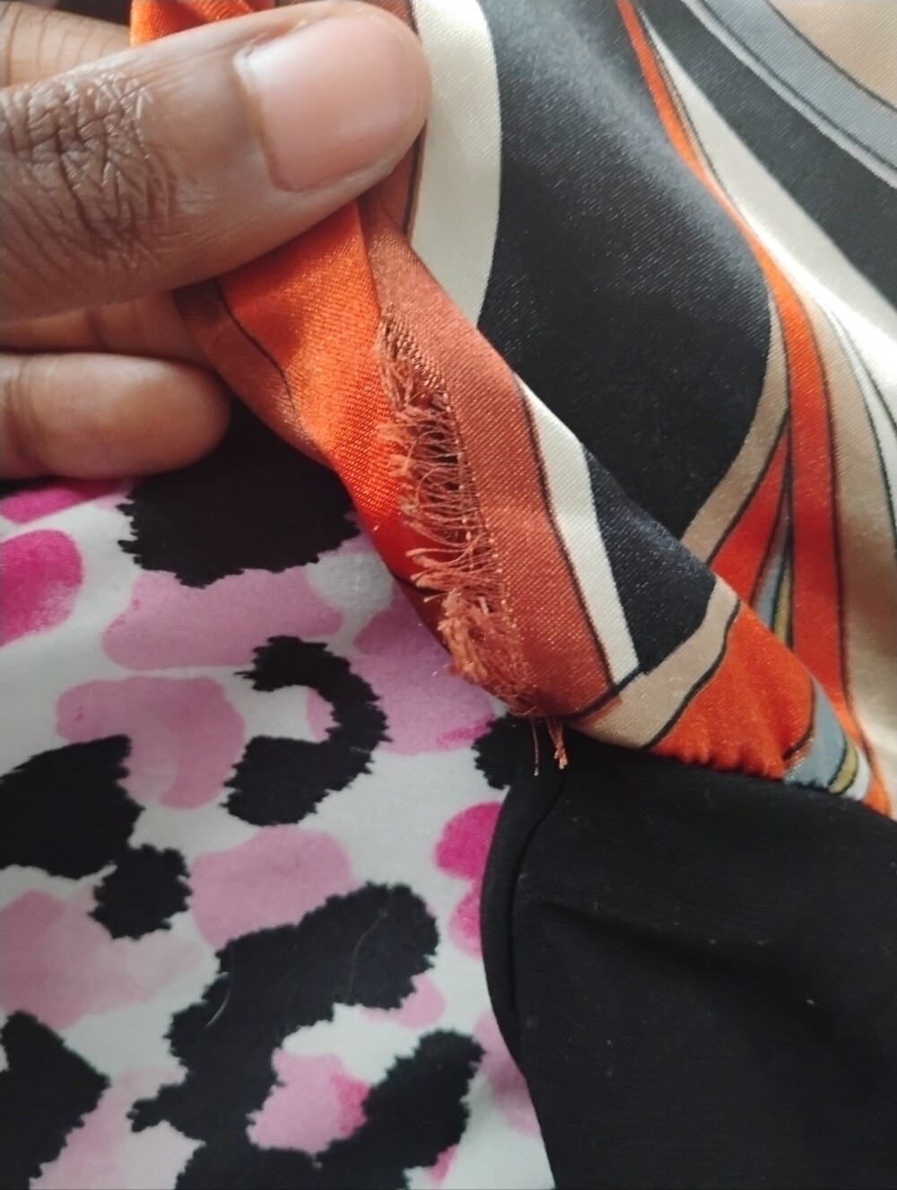 Abstract Top 🧡 💛 🖤 - Picture 8 of 8